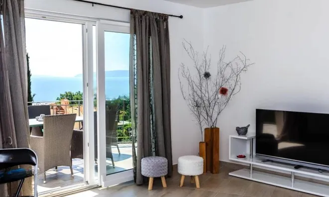 Недвижимость Семейный Дом Ика, Опатия: 6