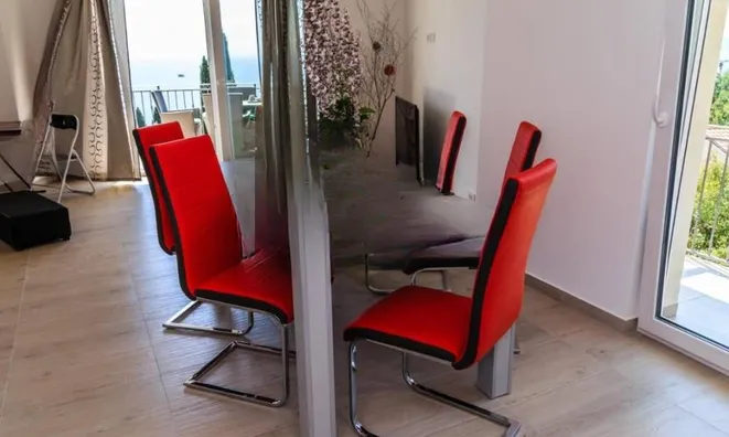 Недвижимость Семейный Дом Ика, Опатия: 17