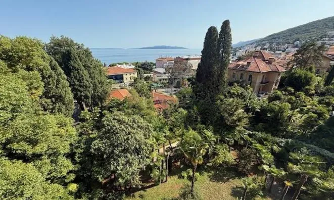 Недвижимость Квартира в центре Опатии: 40