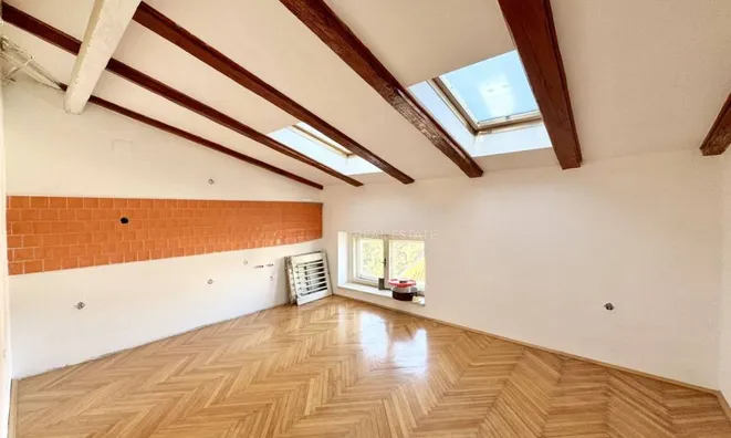 Недвижимость Четырехкомнатная квартира в центре Опатии: 8