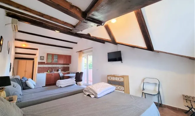 Недвижимость Однокомнатная квартира Ичичи: 2