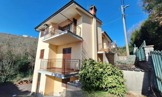 Недвижимость Семейный дом Побри, Опатия: 1