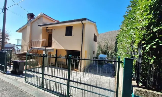 Недвижимость Семейный дом Побри, Опатия: 2