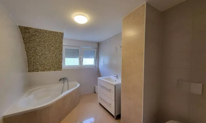 Недвижимость Трехкомнатная квартира Ичичи: 6