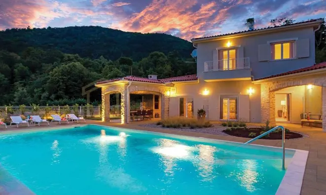 Недвижимость Дом в Верпринце, Опатия: 2