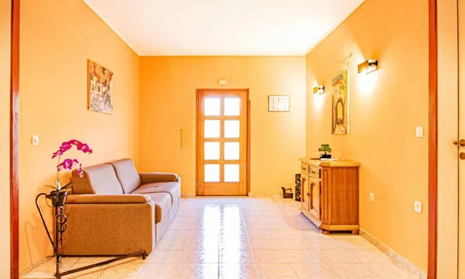 Недвижимость Четырёхкомнатная квартира в Центре Опатии: 3