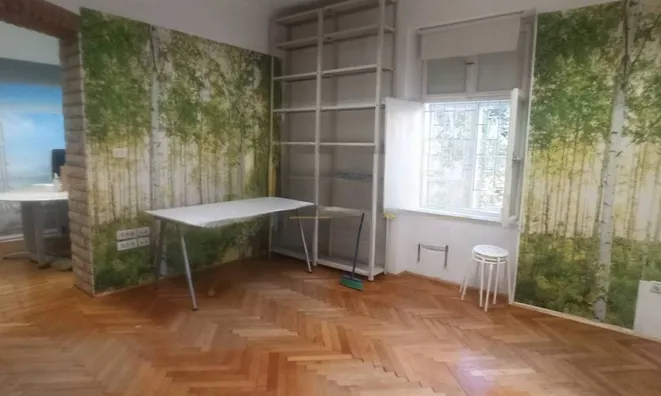 Недвижимость Трёхкомнатная квартира Центр: 4