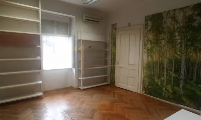 Недвижимость Трёхкомнатная квартира Центр: 5