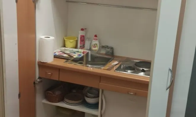 Недвижимость Трёхкомнатная квартира Центр: 17