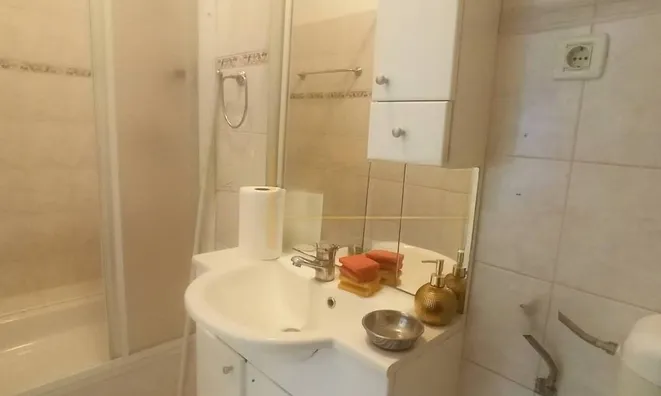 Недвижимость Трёхкомнатная квартира Центр: 20