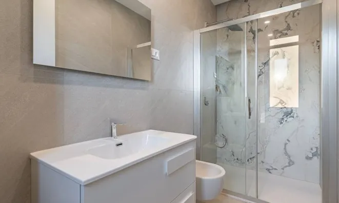 Недвижимость Четырехкомнатная Квартира Центр: 20