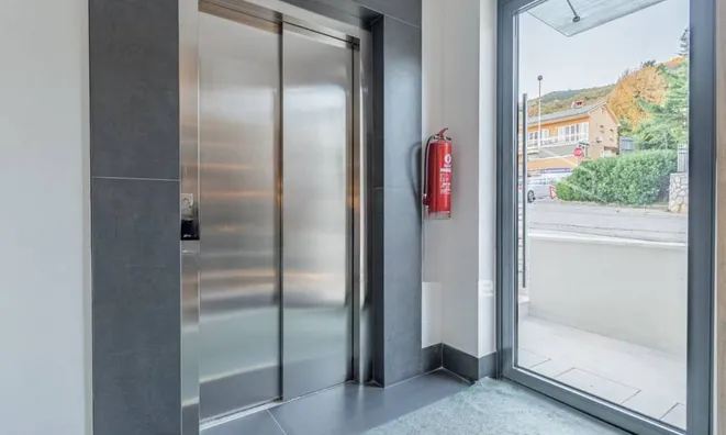 Недвижимость Четырехкомнатная Квартира Центр: 21