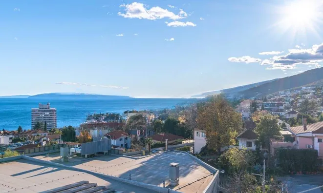 Недвижимость Четырёхкомнатная квартира в центре Опатии: 5