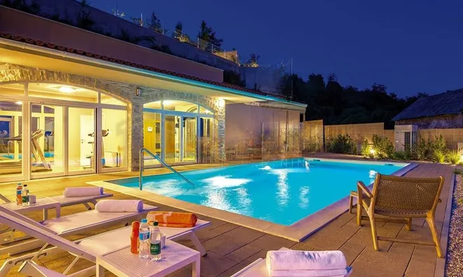 Недвижимость Семейный дом в Вепринаце: 2