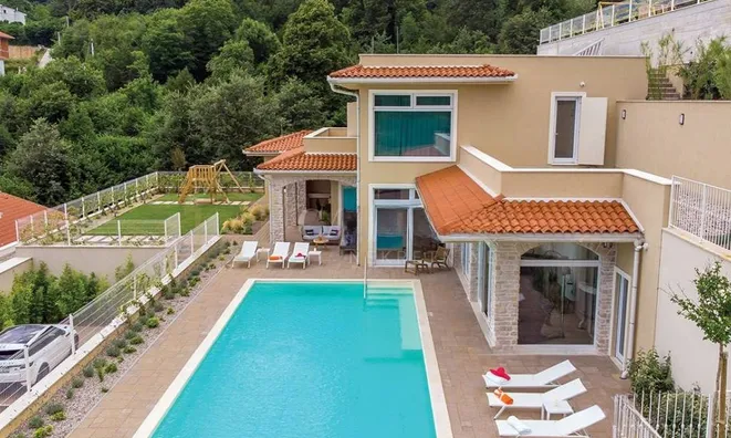 Недвижимость Семейный дом в Вепринаце: 3