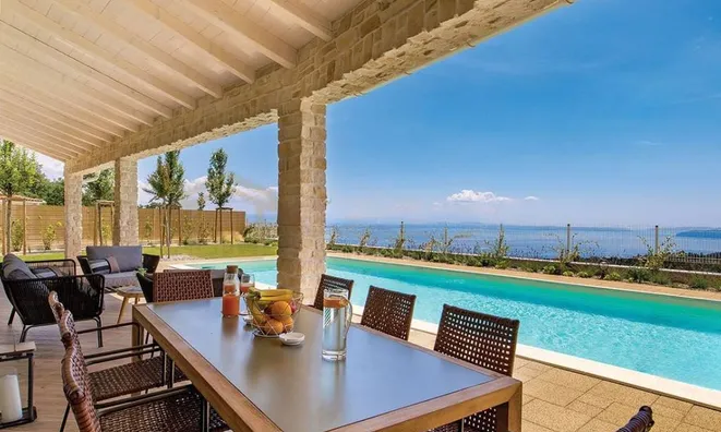 Недвижимость Дом в Вепринац, Опатия: 18