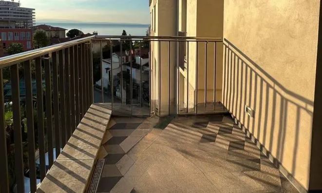 Недвижимость Трехкомнатная квартира Центр: 17