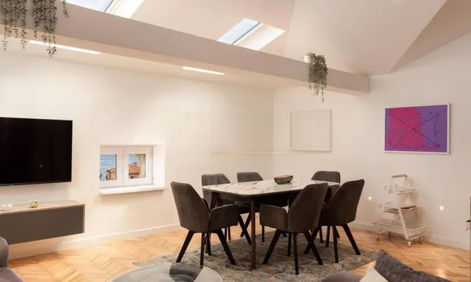 Недвижимость Трехкомнатная квартира в Центре: 4