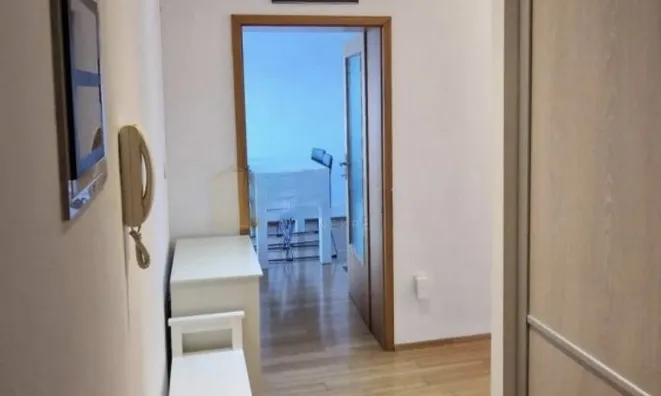 Недвижимость Трехкомнатная квартира Побри: 3