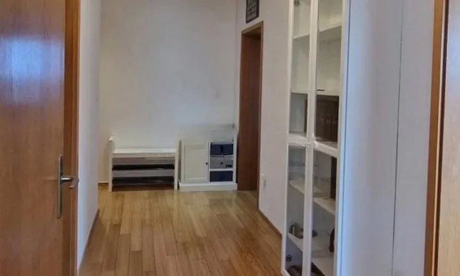 Недвижимость Трехкомнатная квартира Побри: 6