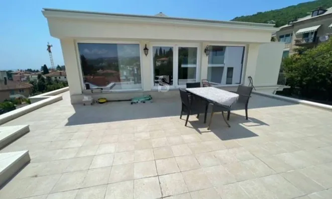 Недвижимость Четырёхкомнатная квартира в центре Опатии: 25