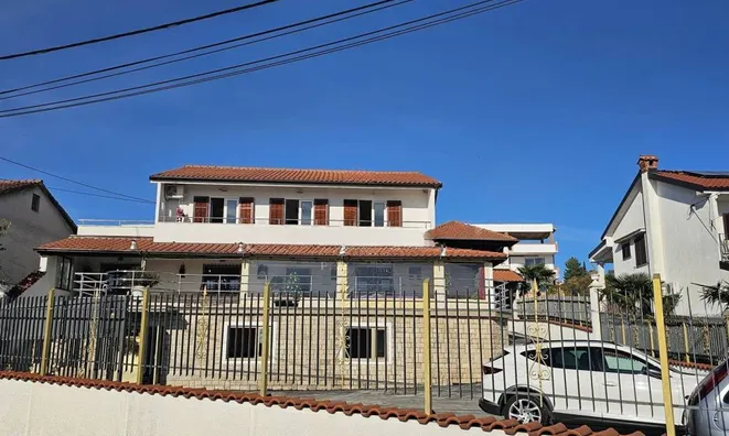 Недвижимость Семейный дом в Побри, Опатия: 4