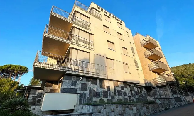 Недвижимость Трёхкомнатная квартира в центре: 6