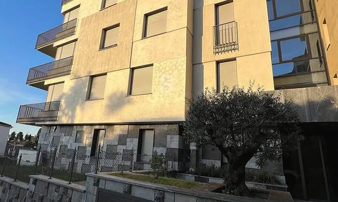 Недвижимость Трёхкомнатная квартира в центре: 8