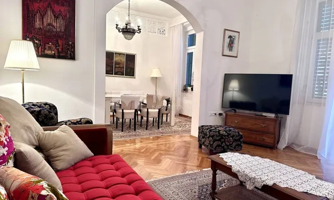 Недвижимость Трёхкомнатная квартира в центре: 6