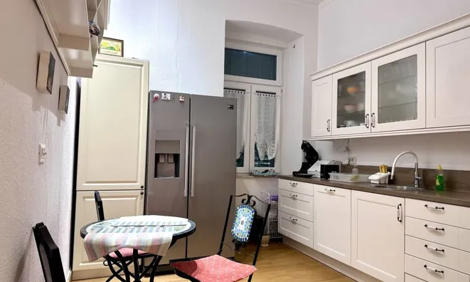 Недвижимость Трёхкомнатная квартира в центре: 12