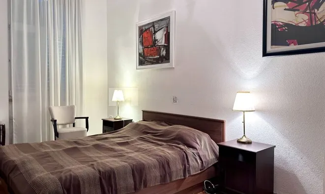 Недвижимость Трёхкомнатная квартира в центре: 16