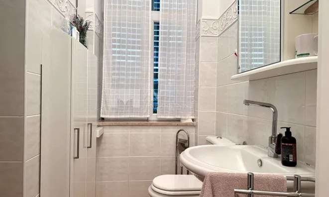 Недвижимость Трёхкомнатная квартира в центре: 20