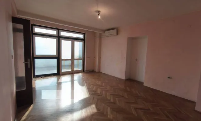 Недвижимость Четырехкомнатная квартира в Опатии: 1