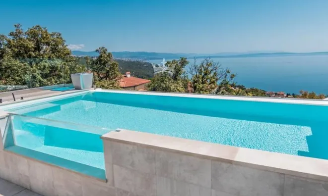 Недвижимость Многоквартирный дом в Опатии: 10