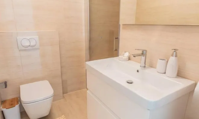 Недвижимость Многоквартирный дом в Опатии: 11