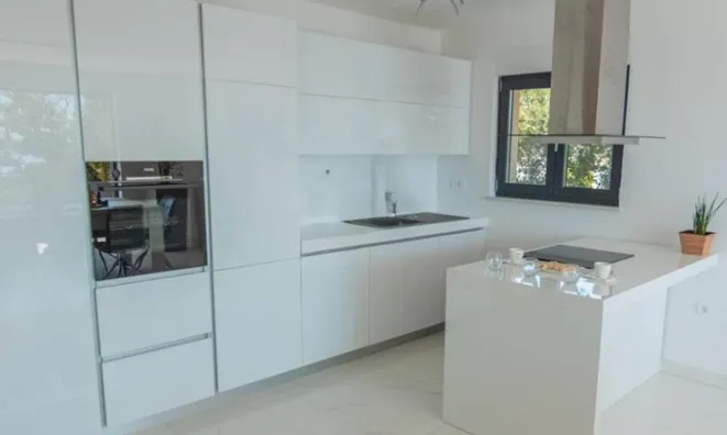 Недвижимость Многоквартирный дом в Опатии: 19