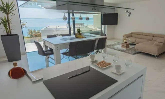 Недвижимость Многоквартирный дом в Опатии: 22