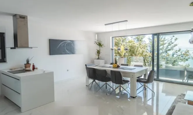 Недвижимость Многоквартирный дом в Опатии: 29