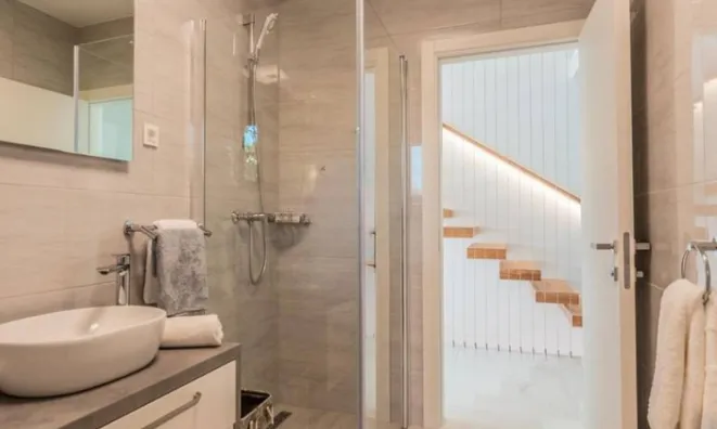 Недвижимость Многоквартирный дом в Опатии: 30