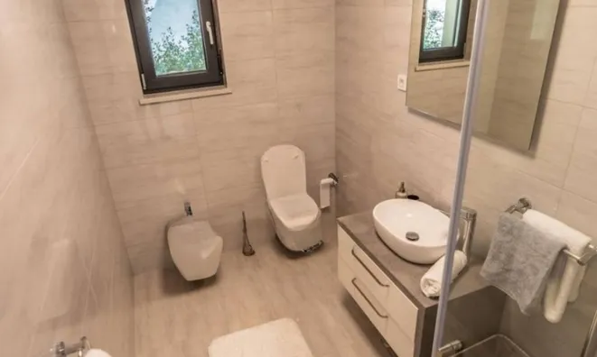 Недвижимость Многоквартирный дом в Опатии: 32