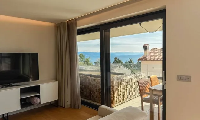 Недвижимость Четырехкомнатная квартира Центр: 12