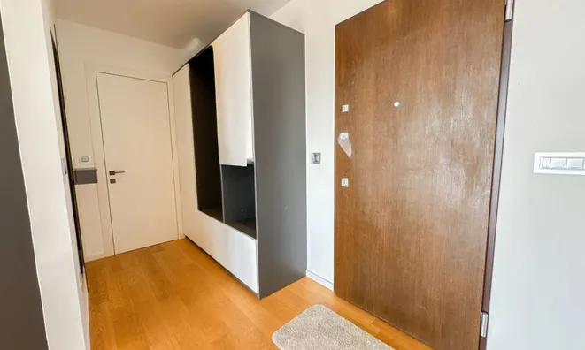 Недвижимость Четырехкомнатная квартира Центр: 16