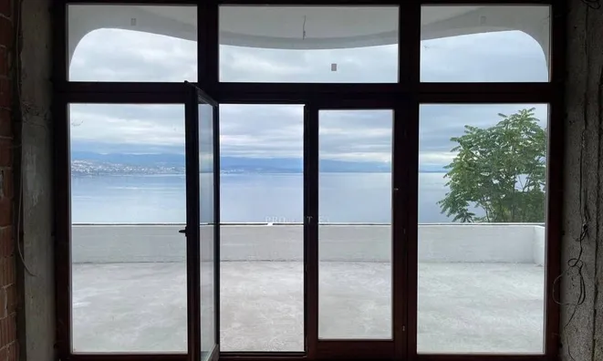 Недвижимость Трехкомнатная квартира в Центре: 9