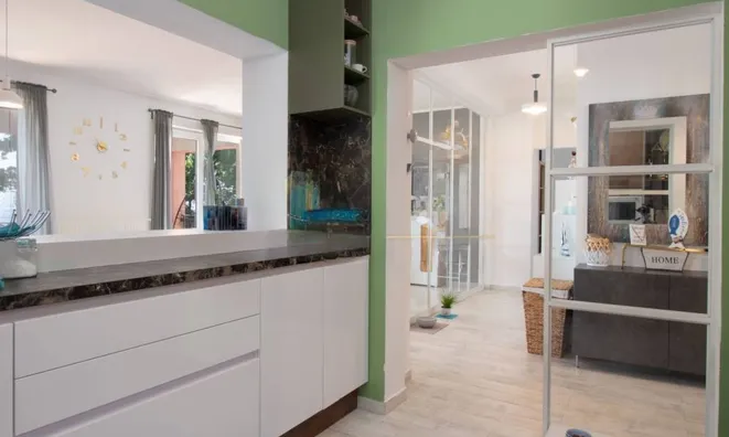 Недвижимость Четырехкомнатная квартира в центре Опатии: 13