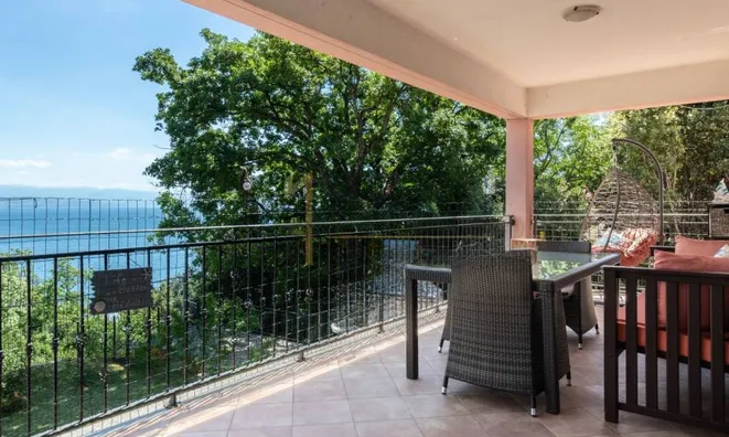 Недвижимость Четырехкомнатная квартира в центре Опатии: 28