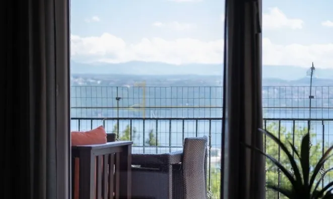 Недвижимость Четырехкомнатная квартира в центре Опатии: 30