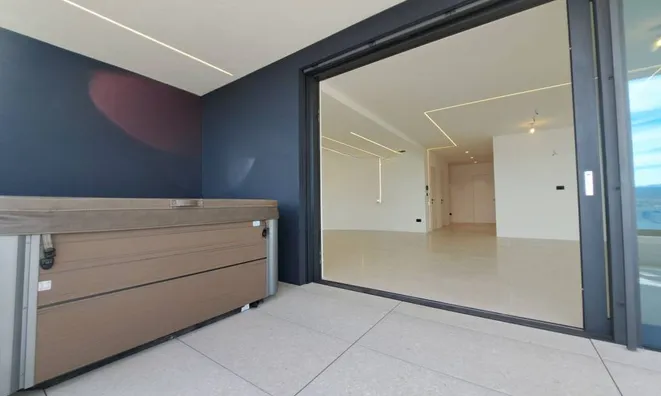 Недвижимость Четырехкомнатная квартира в центре Опатии: 3