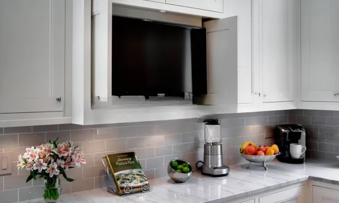 Недвижимость Трехкомнатная квартира Центр: 4