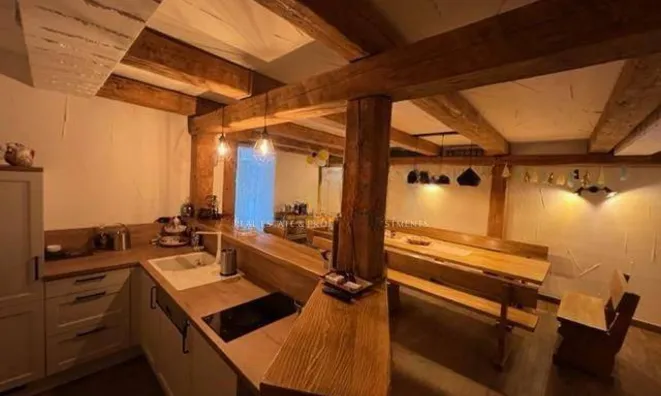 Недвижимость Многоквартирный дом Побри: 9