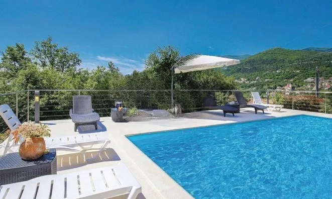 Недвижимость Семейный дом Ичичи в Опатии: 1